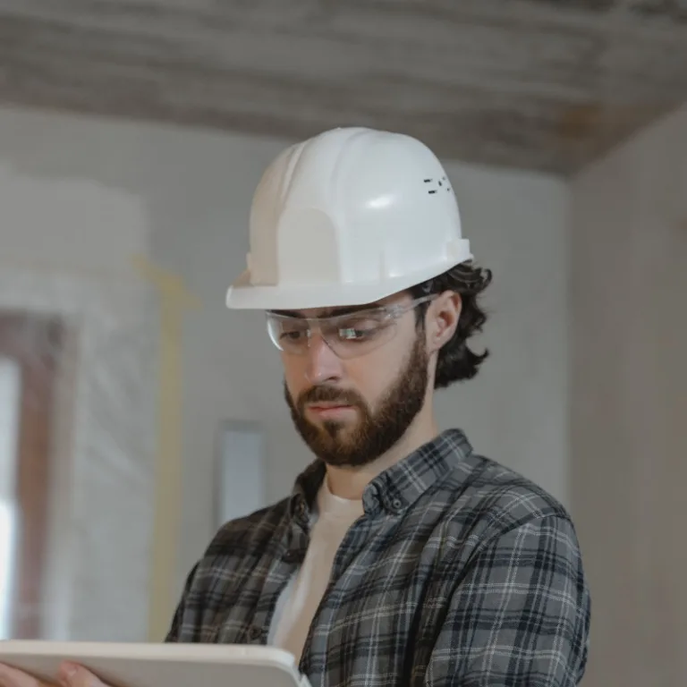 إشراف هندسي بالرياض - مهندس يتابع التنفيذ