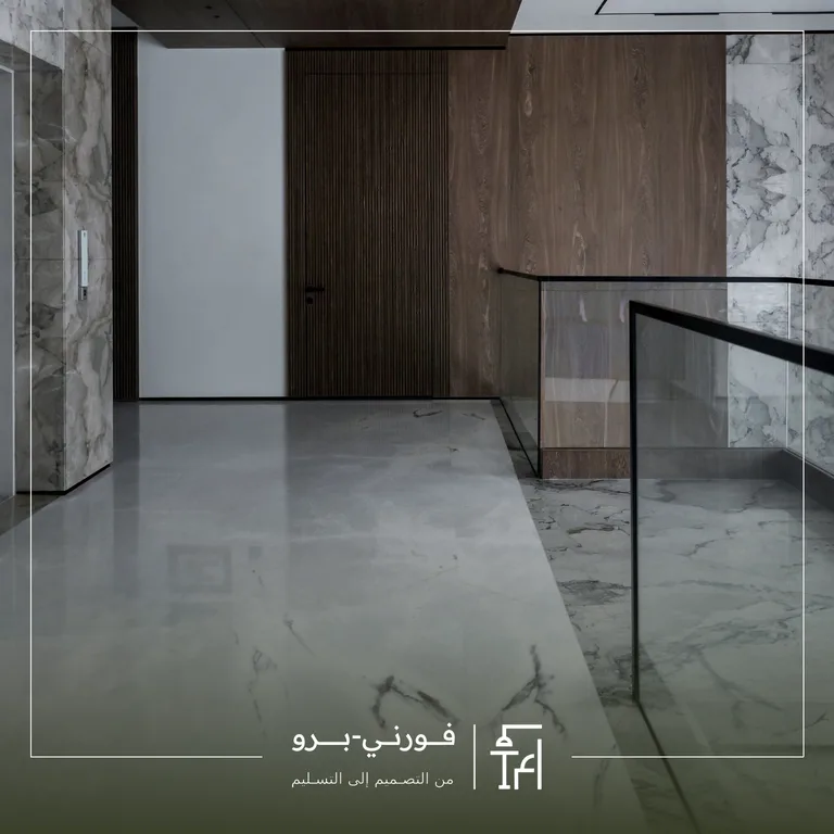 الرئيسية 10 أرضيات وجدران رخام طبيعي في فيلا فاخرة بالرياض - فورني-برو